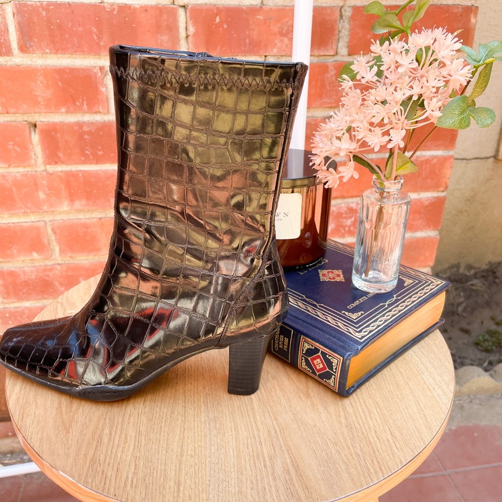 Aerosoles Black Alligator Boots